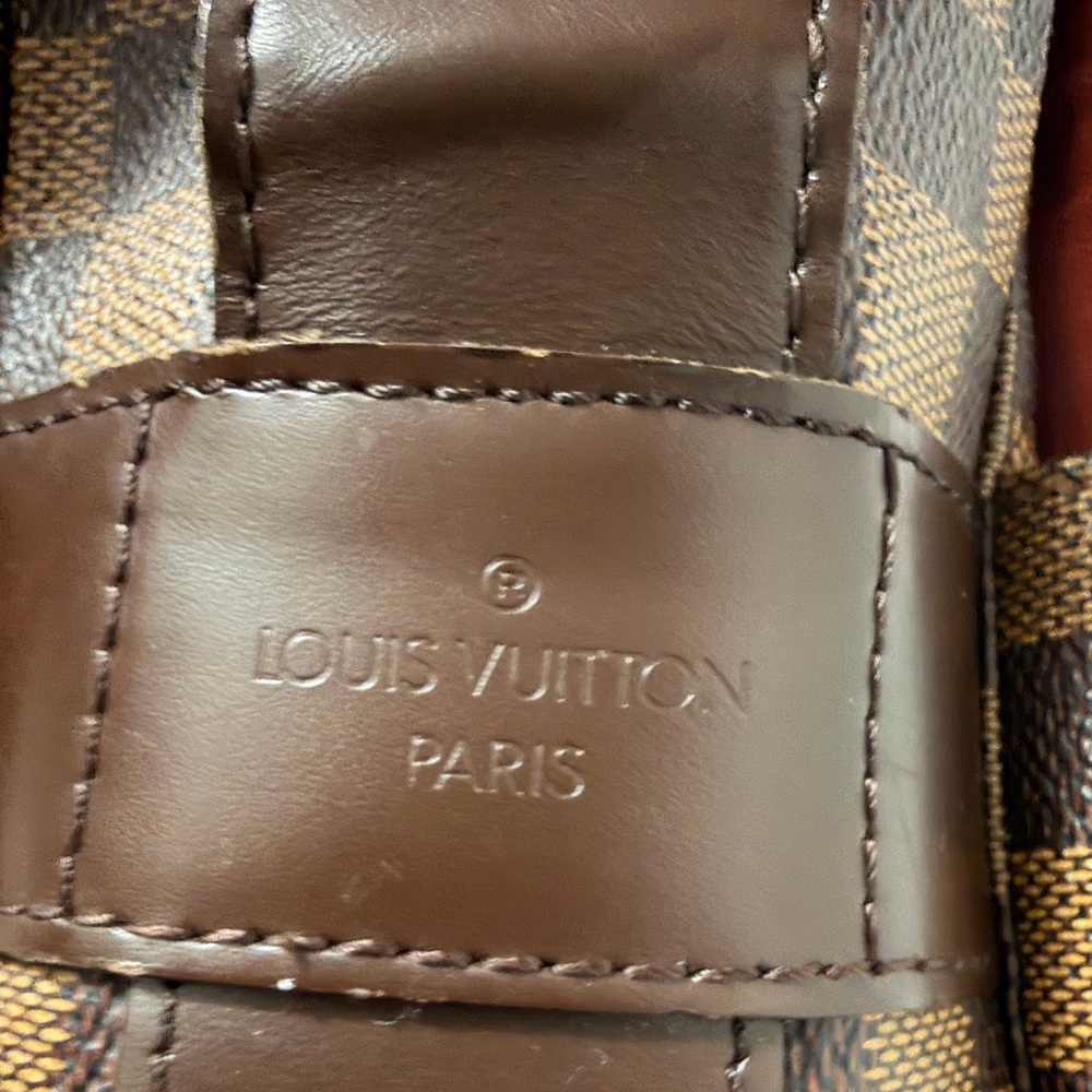 Authentic Louis Vuitton Damier Ebene Naviglio Messenger Bag ✨ - Picture 7 of 15